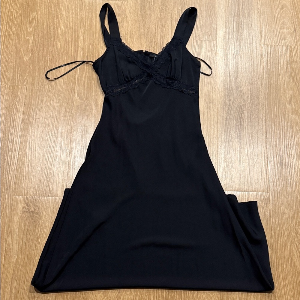 Forever 21 Black Lace Detail Chemise